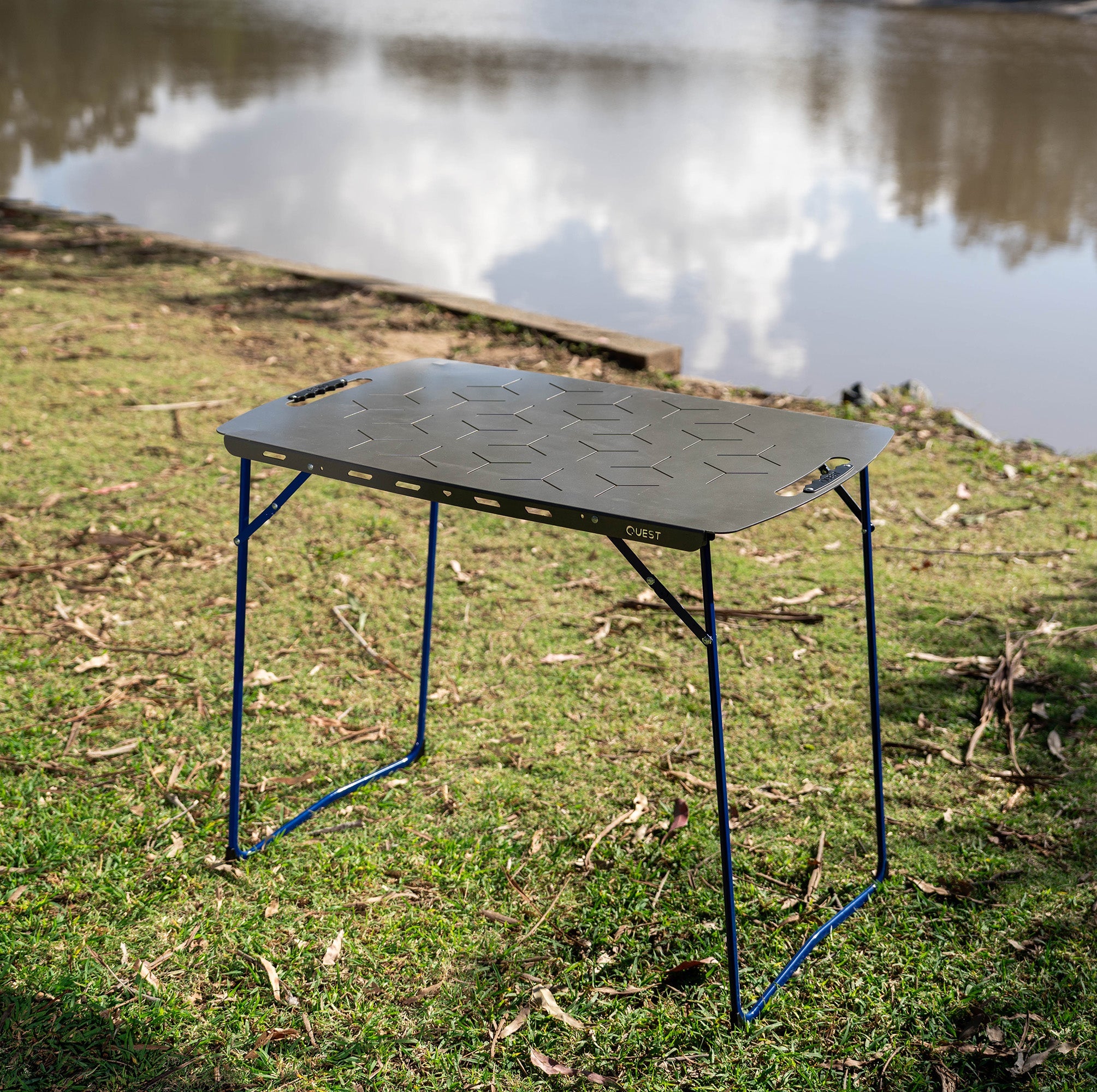 Vapour 90 Table