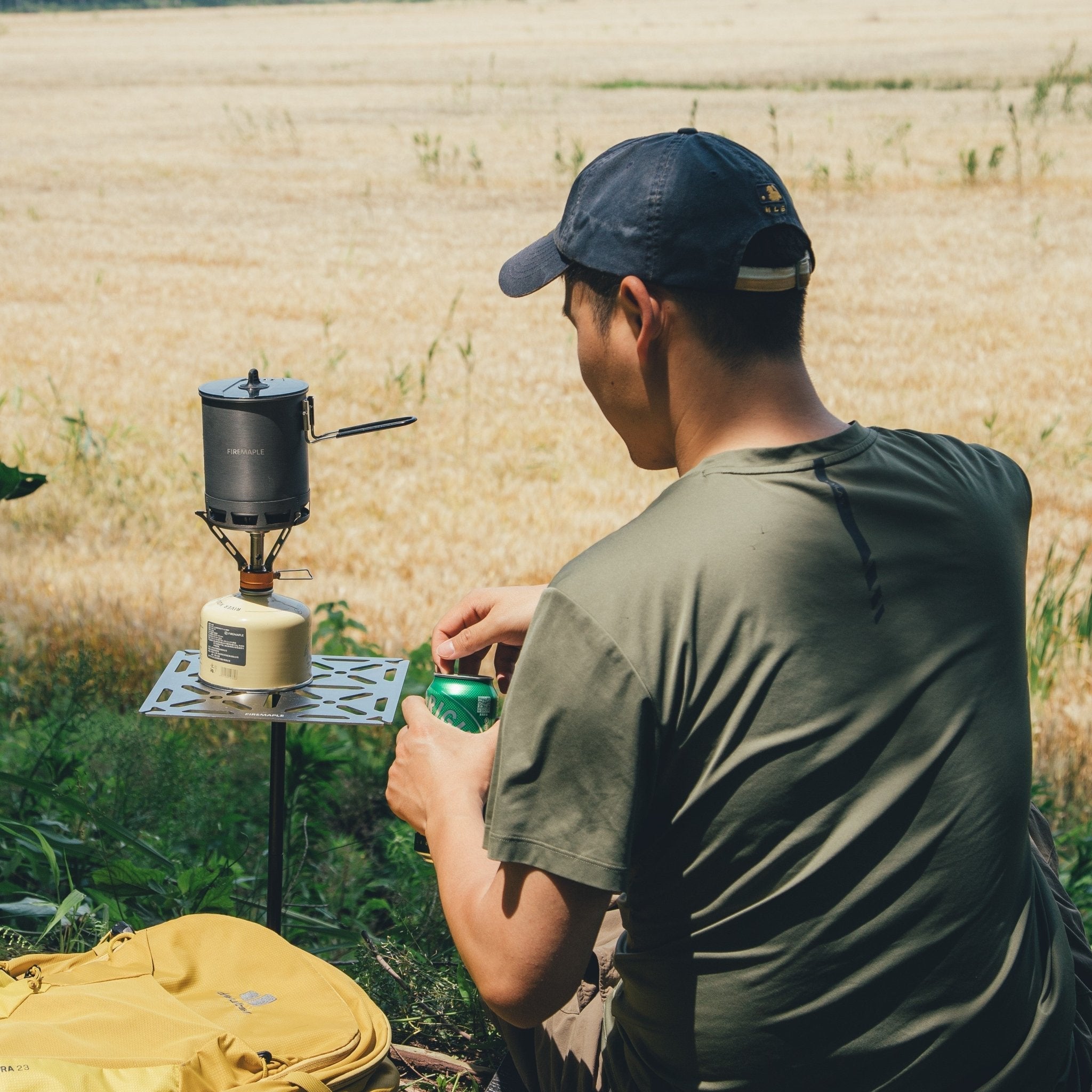 Dandelion Ultralight Ground Stake Table
