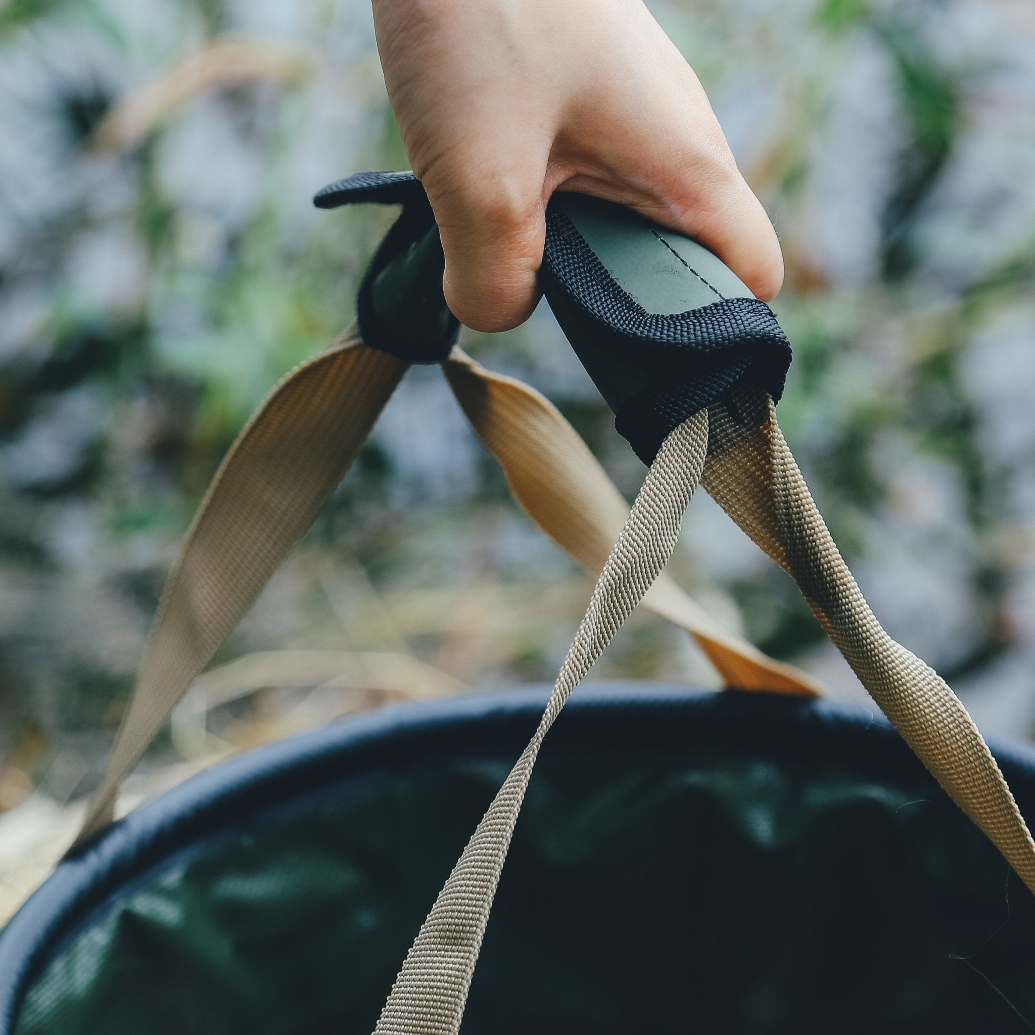 Ripple Folding Bucket