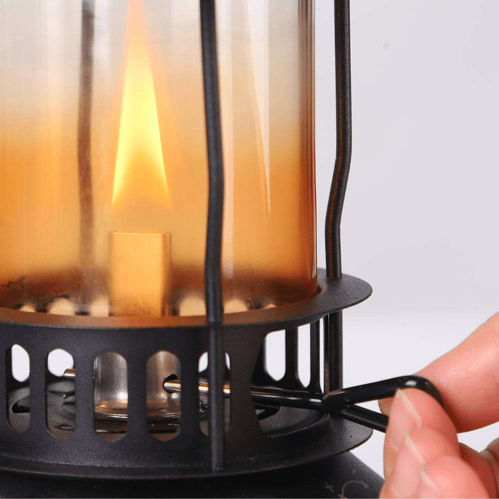 Voyager Kerosene Lantern